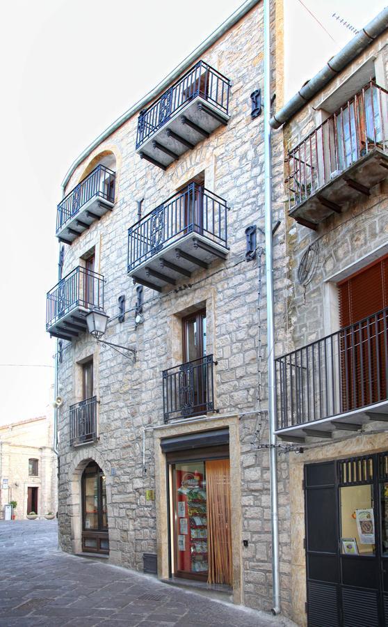 B&B Del Corso Gangi Exteriör bild